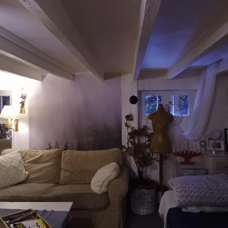 Villa Paris Authentic House Métro Rer B 8 Beds