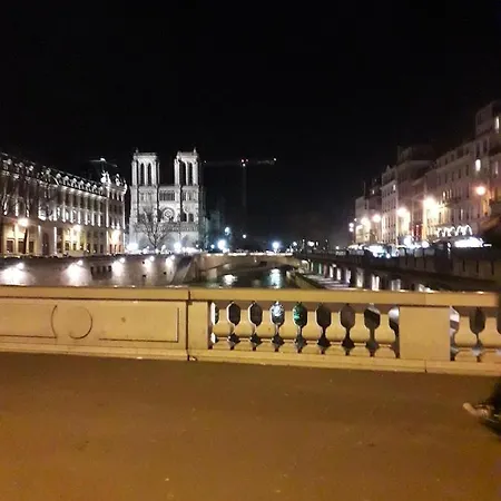 Paris Authentic House Métro Rer B 8 Beds Gentilly