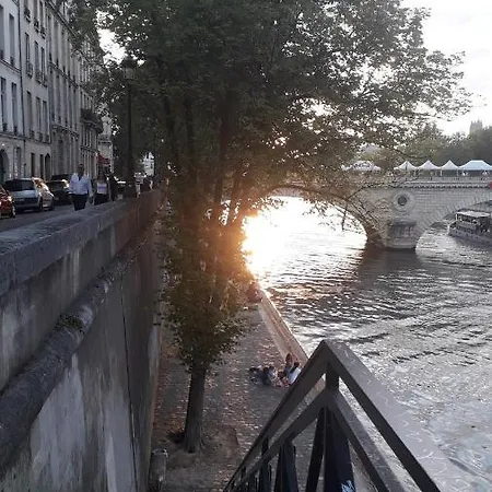 Paris Authentic House Métro Rer B 8 Beds * Gentilly